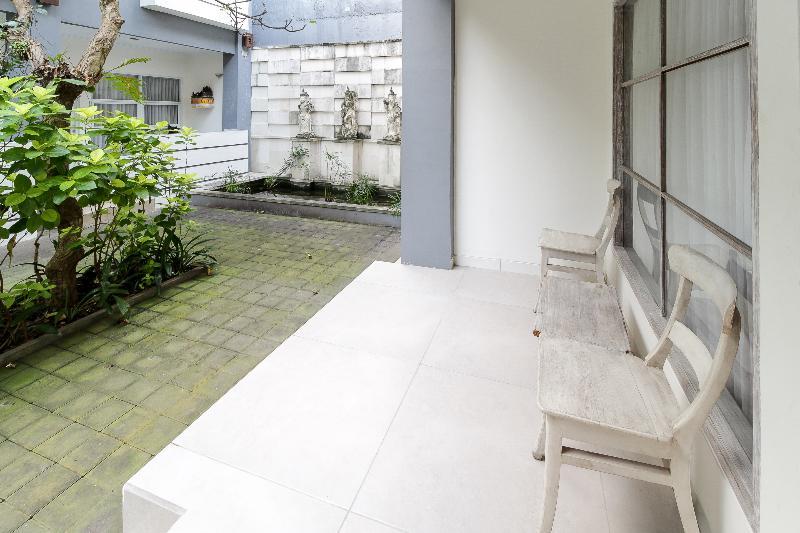 Mesari Beach Inn & Stables Seminyak Exterior foto